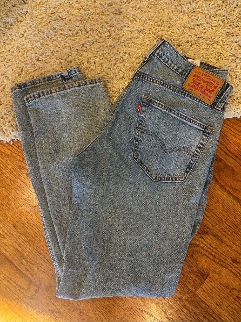 Levi's Men's 541 Light Blue Classic Straight Jeans size W33 L34